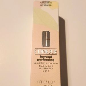 Clinique Beyond Perfecting foundation in WN 48 Oat